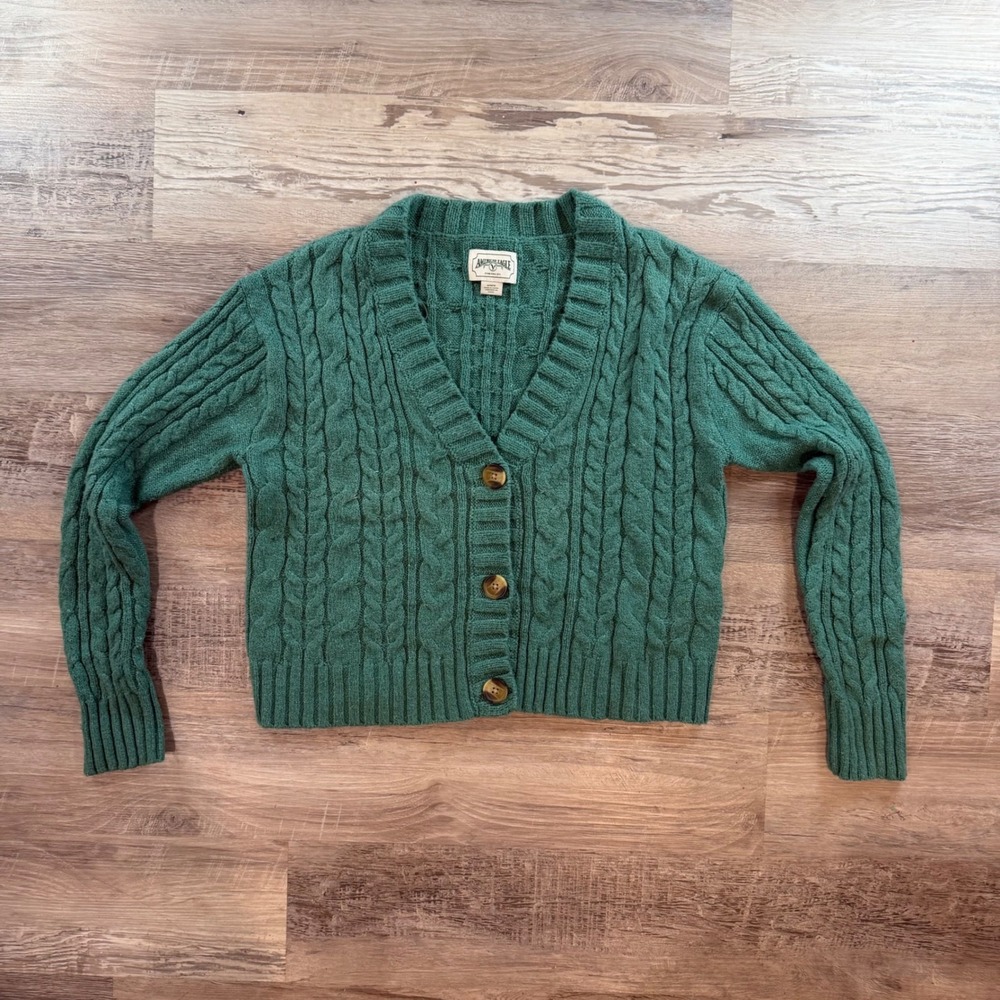 American Eagle Green Cable Knit Cardigan Sweater Womens Medium Button Up Teacher